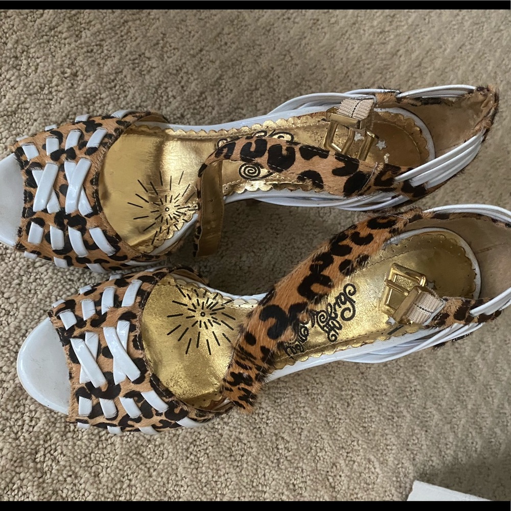 7.5 naughty monkey foe fur leopard heel
